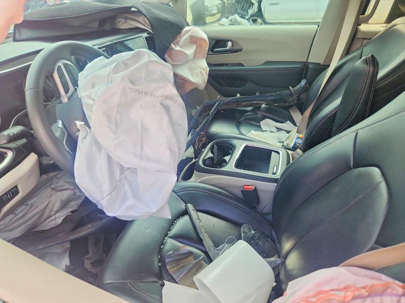 Photo 7 from auction – 2023 CHRYSLER PACIFICA with VIN 2C4RC1BG5PR597080