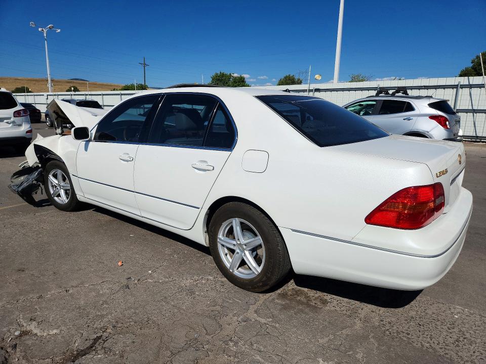 Photo 2 from auction – 2002 LEXUS LS with VIN JTHBN30F420079934