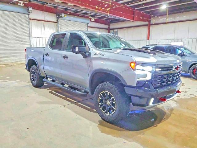 Photo 4 from auction – 2024 CHEVROLET SILVERADO 1500 with VIN 3GCUDHEL2RG137828