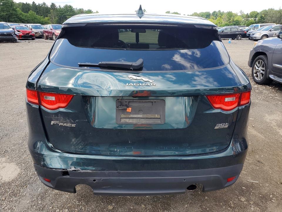 Photo 6 from auction – 2018 JAGUAR F-PACE with VIN SADCK2GX7JA283373