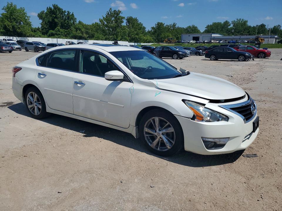 Photo 4 from auction – 2015 NISSAN ALTIMA with VIN 1N4AL3AP4FC100222