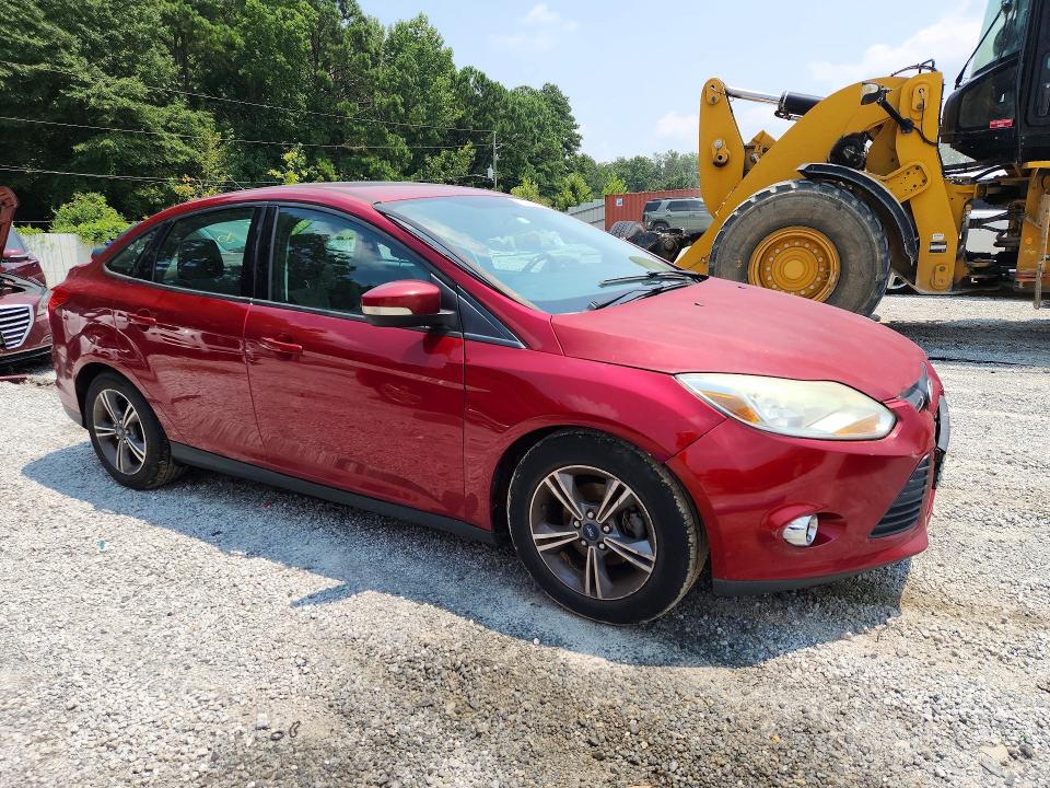 Photo 4 from auction – 2014 FORD FOCUS with VIN 1FADP3F21EL308765