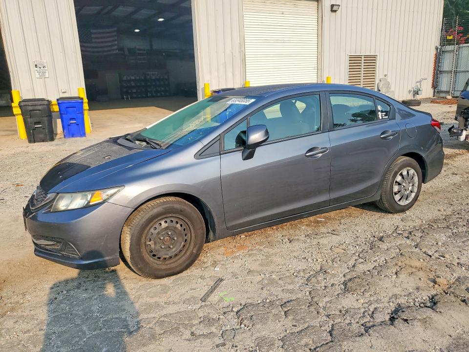 HONDA CIVIC 2013 مع رقم تعريف المركبة 19XFB2F51DE216200 - صورة من المزاد