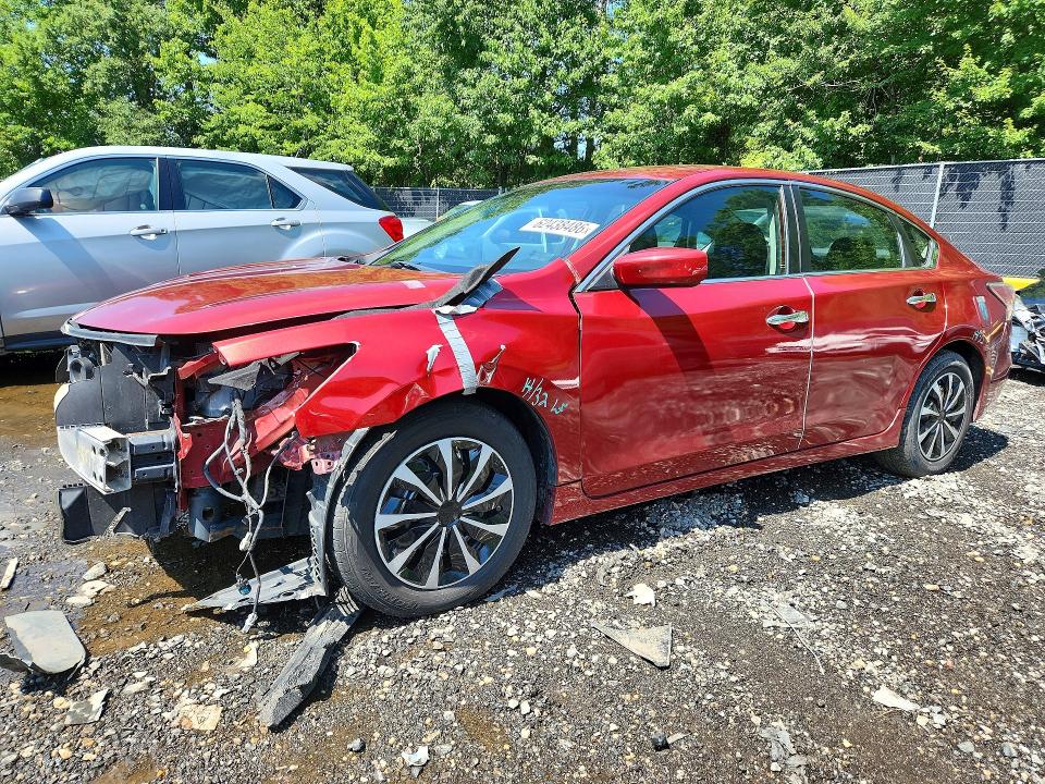 NISSAN ALTIMA 2015 with VIN 1N4AL3AP0FN318985 - Photo from auction