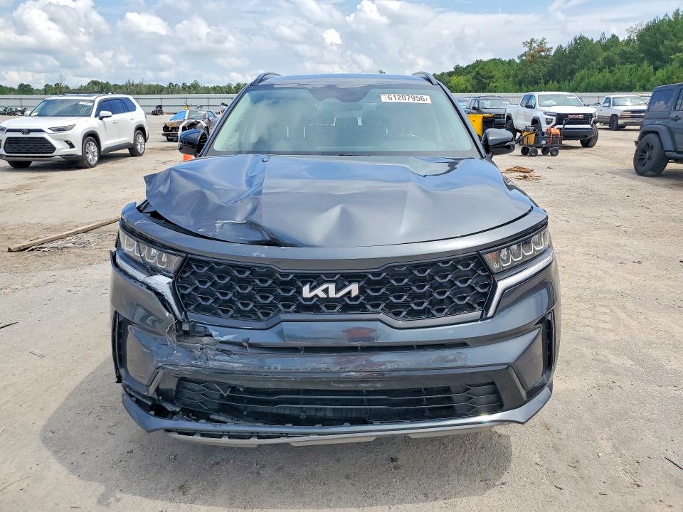 Photo 5 from auction – 2022 KIA SORENTO with VIN 5XYRL4LC7NG132010