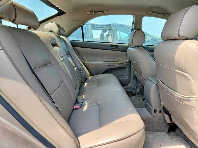Photo 10 from auction – 2002 TOYOTA CAMRY with VIN 4T1BE32KX2U050504