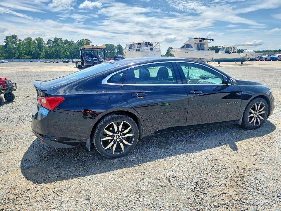 Photo 3 from auction – 2018 CHEVROLET MALIBU with VIN 1G1ZD5ST8JF216119