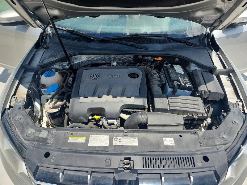 Photo 11 from auction – 2014 VOLKSWAGEN PASSAT with VIN 1VWCN7A32EC087242