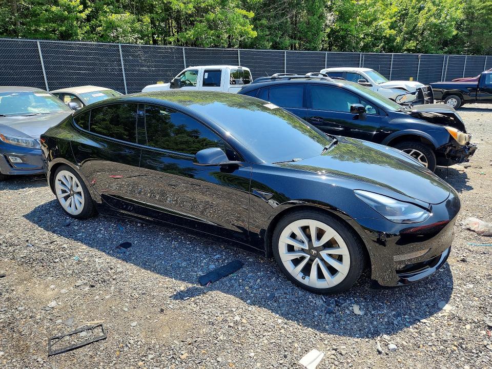 Zdjęcie 4 z aukcji – 2022 TESLA MODEL 3 z VIN 5YJ3E1EA1NF186274
