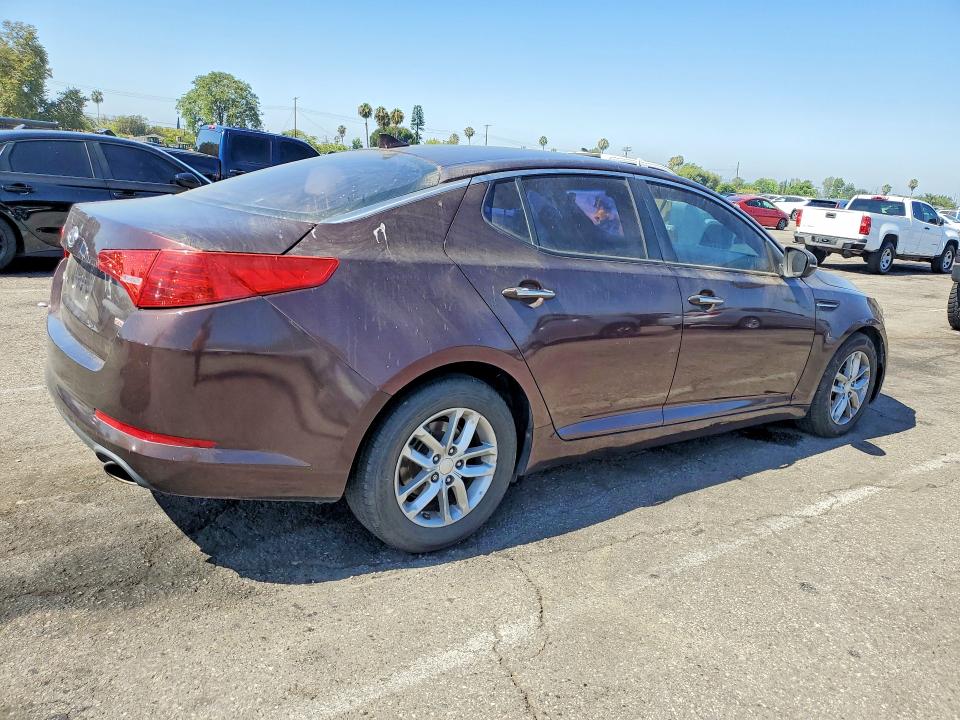 Photo 3 from auction – 2012 KIA OPTIMA with VIN 5XXGM4A70CG086533
