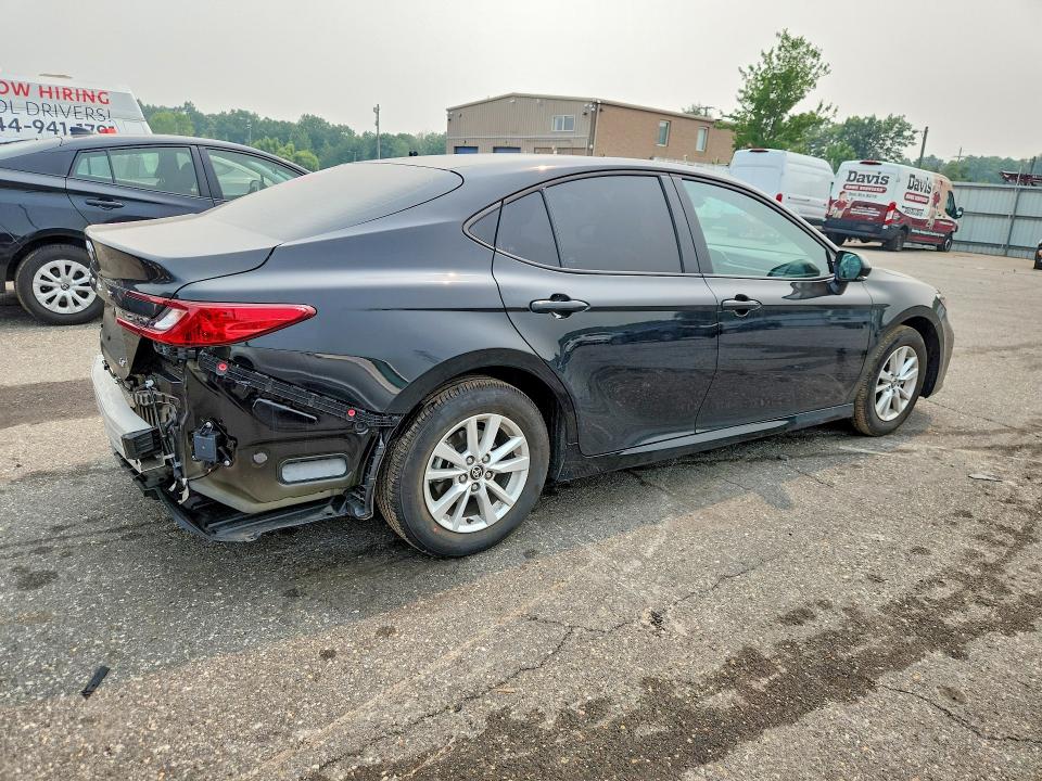 Photo 3 from auction – 2026 TOYOTA CAMRY with VIN 4T1DAACK3TU276800