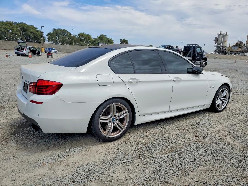 Photo 3 from auction – 2013 BMW 550 with VIN WBAFR9C56DDX79816