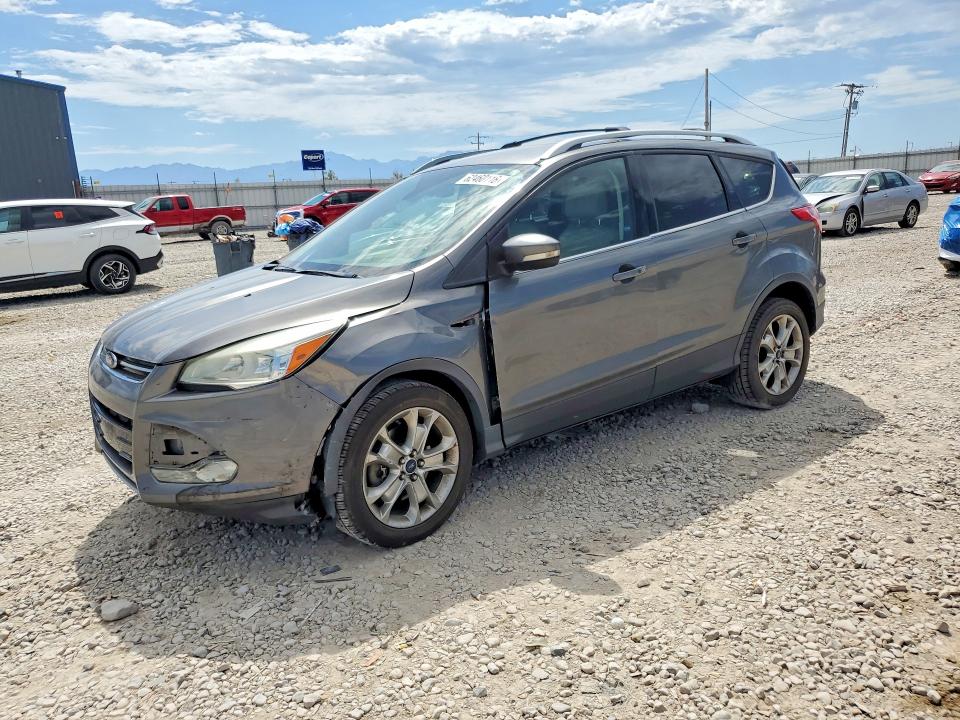 FORD ESCAPE 2014 with VIN 1FMCU9J91EUE45457 - Photo from auction