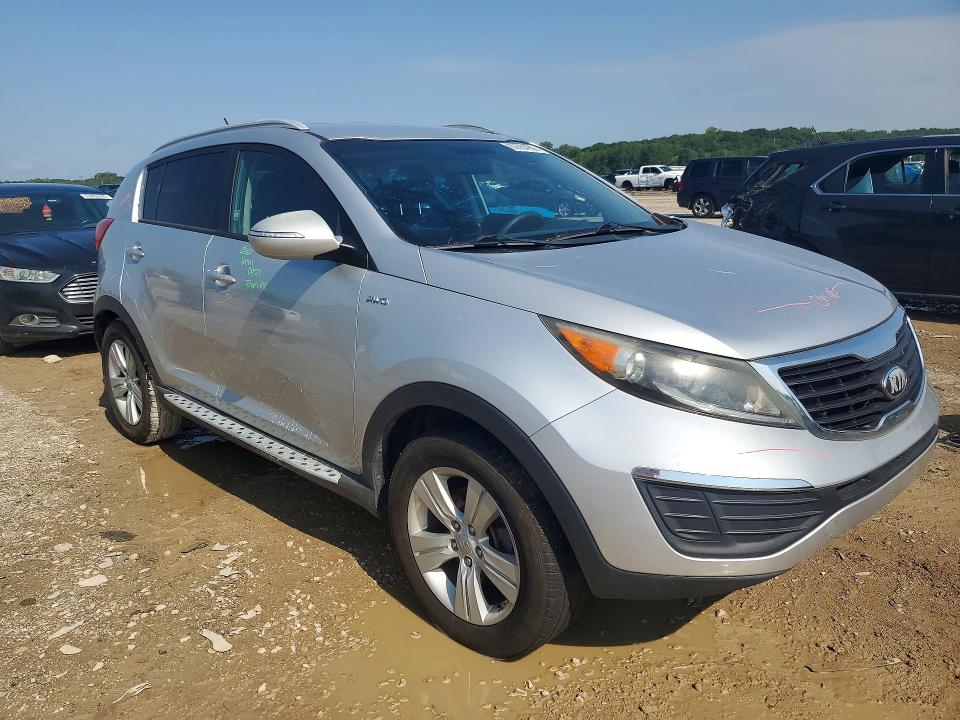 Photo 4 from auction – 2013 KIA SPORTAGE with VIN KNDPBCA24D7428015