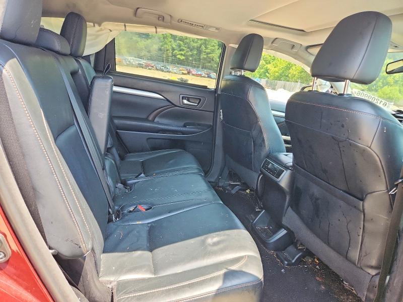 Photo 11 from auction – 2016 TOYOTA HIGHLANDER with VIN 5TDJKRFH6GS255534