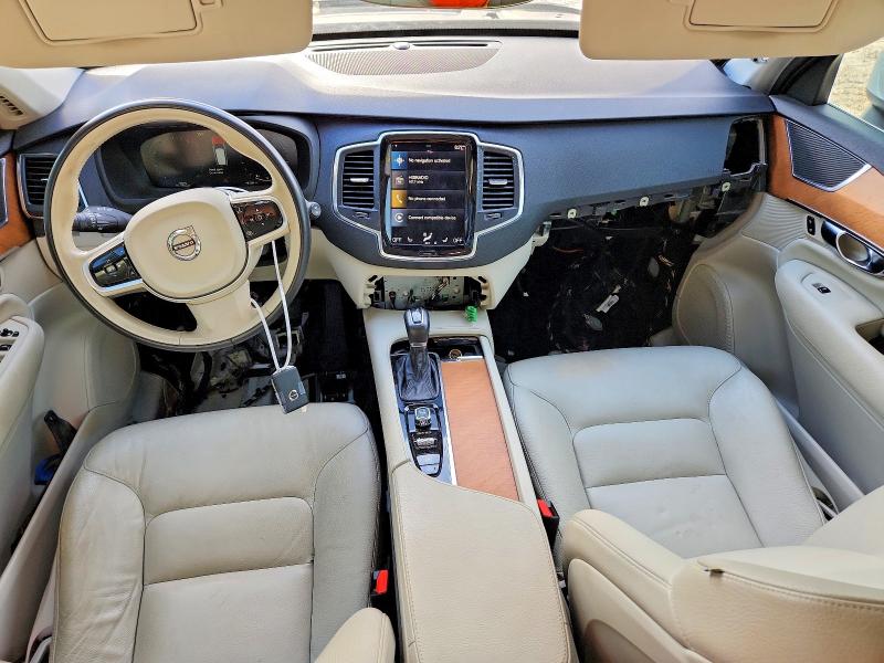 Photo 8 from auction – 2021 VOLVO XC90 with VIN YV4102CK4M1736708