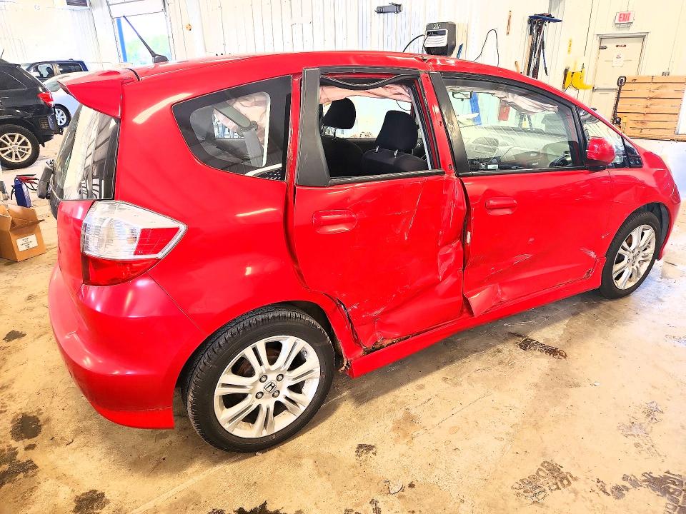 Photo 3 from auction – 2010 HONDA FIT with VIN JHMGE8H48AC029427