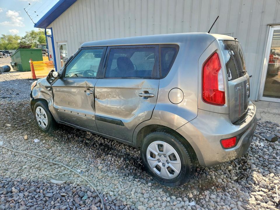 Photo 2 from auction – 2013 KIA SOUL with VIN KNDJT2A59D7490629