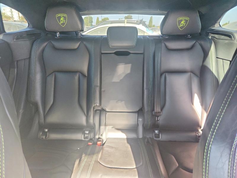 Photo 10 from auction – 2019 LAMBORGHINI URUS with VIN ZPBUA1ZL6KLA04680