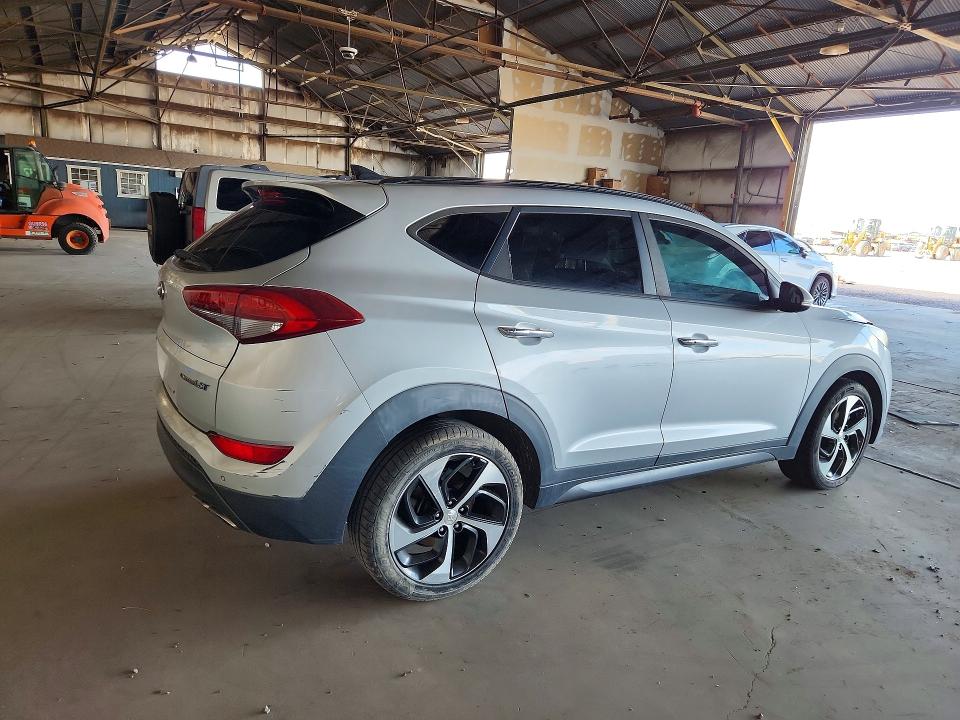 Photo 3 from auction – 2016 HYUNDAI TUCSON with VIN KM8J33A2XGU091869