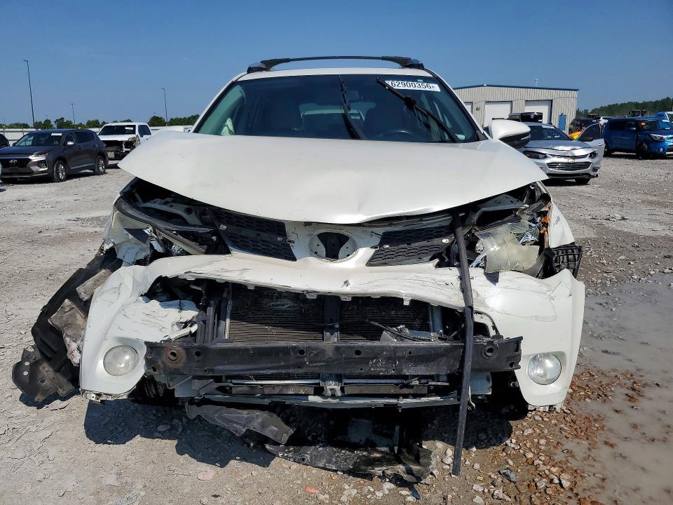Photo 5 from auction – 2013 TOYOTA RAV4 with VIN JTMYFREV5D5007514