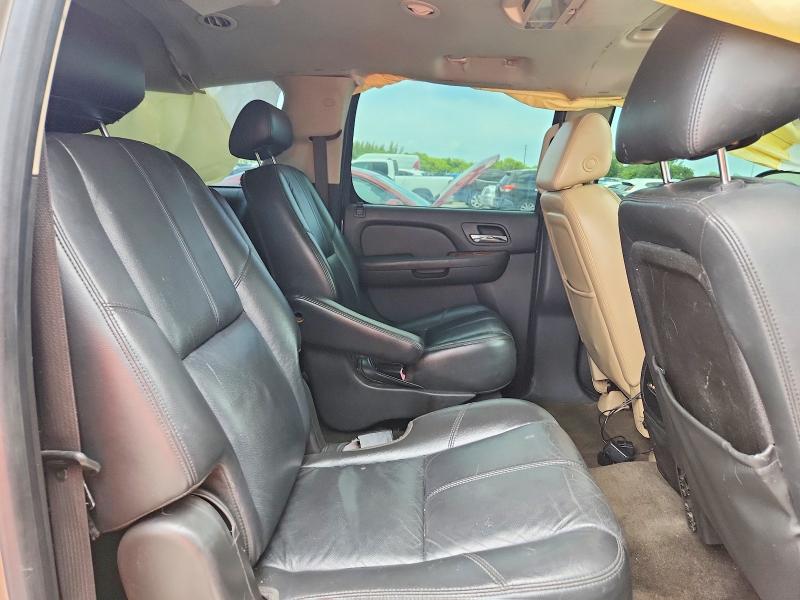 Photo 10 from auction – 2008 CHEVROLET SUBURBAN with VIN 3GNFC16068G148943