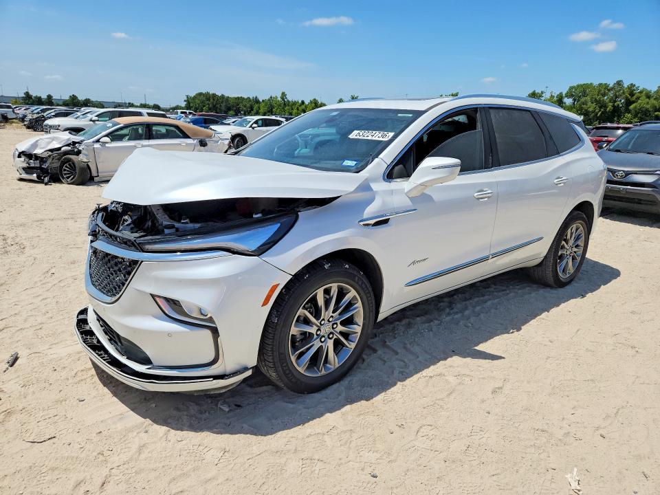 BUICK ENCLAVE 2023 с VIN 5GAERDKW2PJ127942 - Снимка от търг