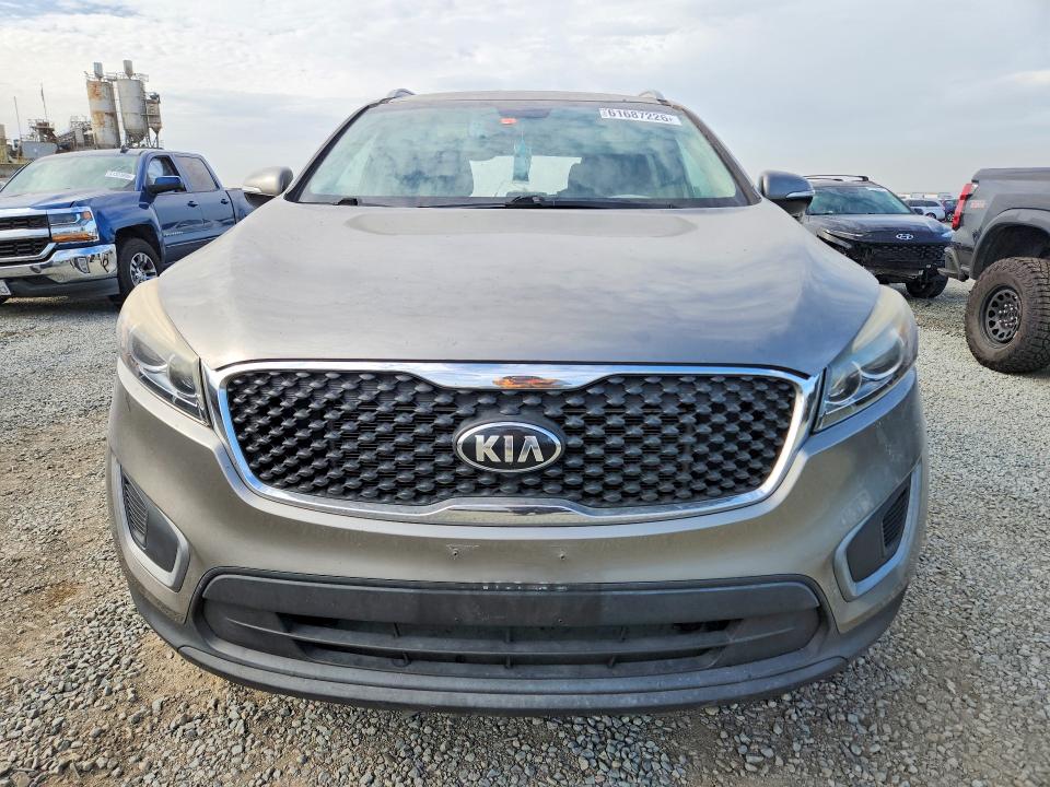 Photo 5 from auction – 2016 KIA SORENTO with VIN 5XYPG4A30GG062786