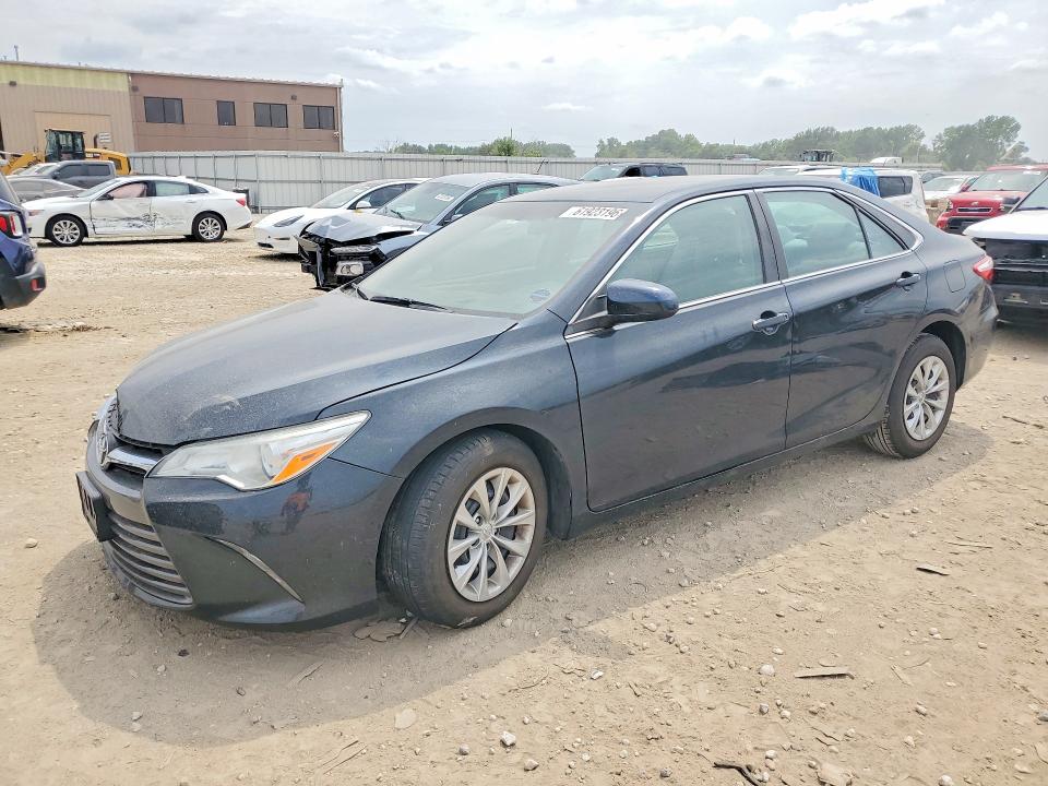TOYOTA CAMRY 2015 with VIN 4T4BF1FK5FR464281 - Photo from auction