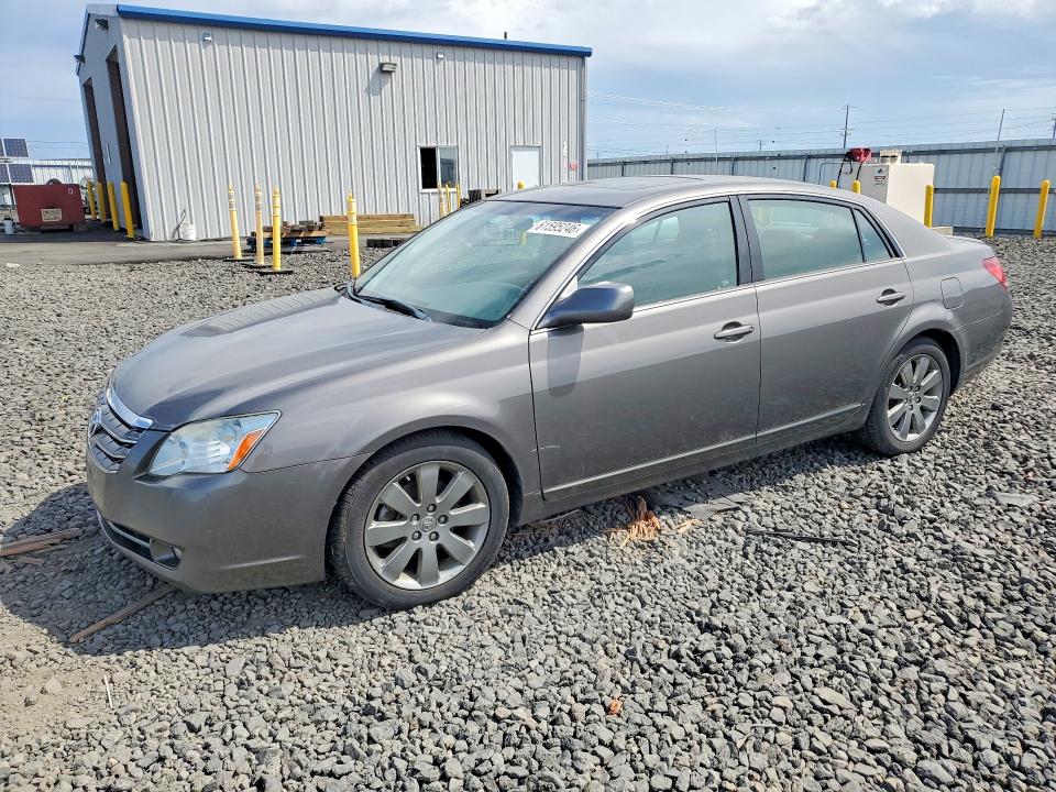 TOYOTA AVALON 2007 with VIN 4T1BK36B47U182863 - Photo from auction