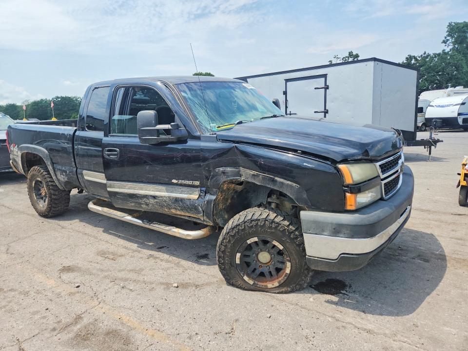 Photo 4 from auction – 2006 CHEVROLET SILVERADO with VIN 1GCHK29U26E185906