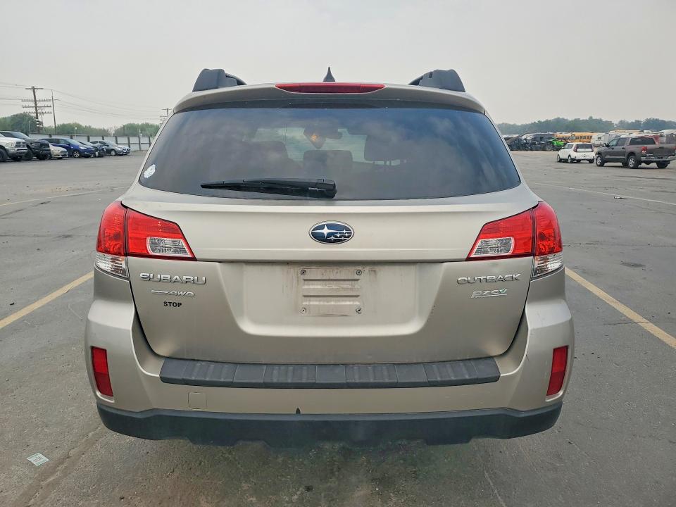 Photo 6 from auction – 2014 SUBARU OUTBACK with VIN 4S4BRBCC5E3231803