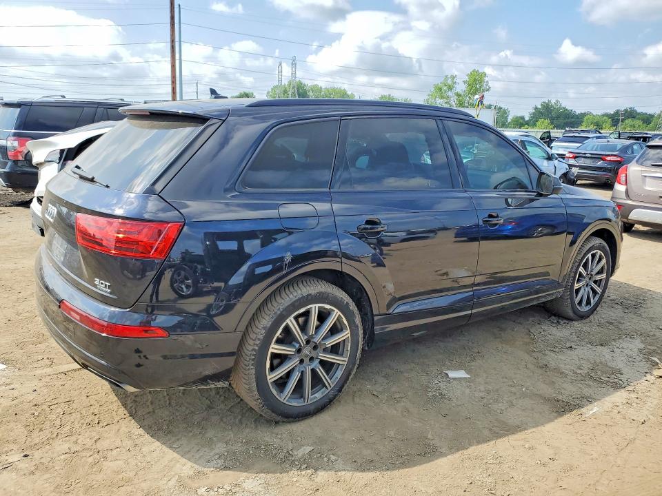 Photo 3 from auction – 2017 AUDI Q7 with VIN WA1LAAF70HD038508
