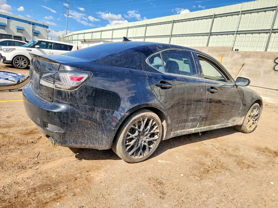 Photo 3 from auction – 2013 LEXUS IS with VIN JTHCF5C25D5061566