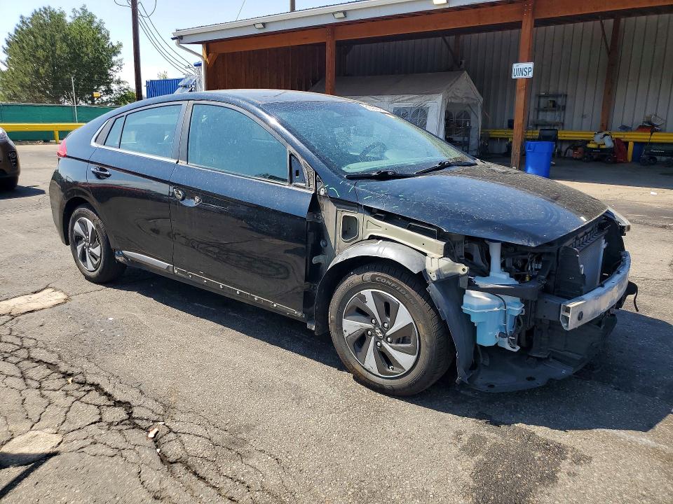 Photo 4 from auction – 2017 HYUNDAI IONIQ with VIN KMHC75LC5HU028680