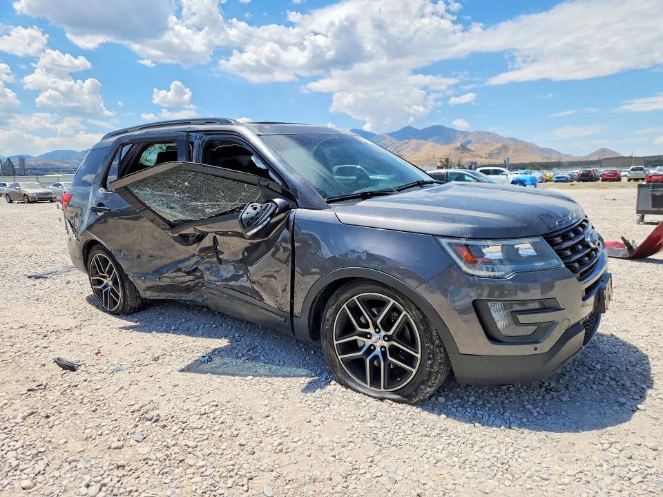 Photo 4 from auction – 2016 FORD EXPLORER with VIN 1FM5K8GT3GGA07438