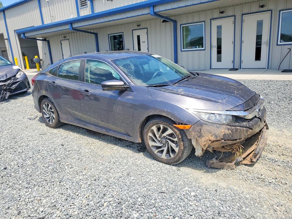 Photo 4 from auction – 2017 HONDA CIVIC with VIN 19XFC2F79HE215283
