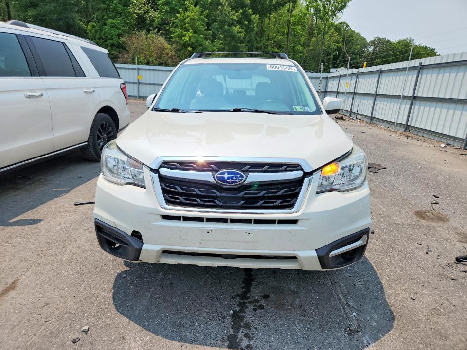 Photo 5 from auction – 2017 SUBARU FORESTER with VIN JF2SJAEC6HH409763