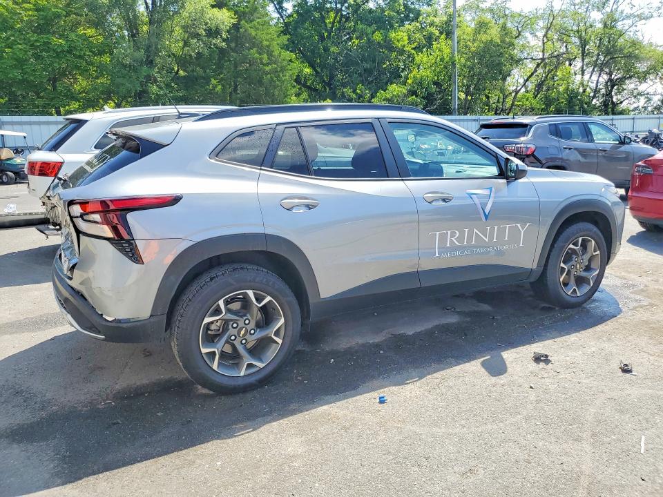 Photo 3 from auction – 2025 CHEVROLET TRAX with VIN KL77LHEP6SC116120