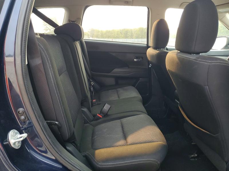Zdjęcie 11 z aukcji – 2016 MITSUBISHI OUTLANDER z VIN JA4AZ3A33GZ013667