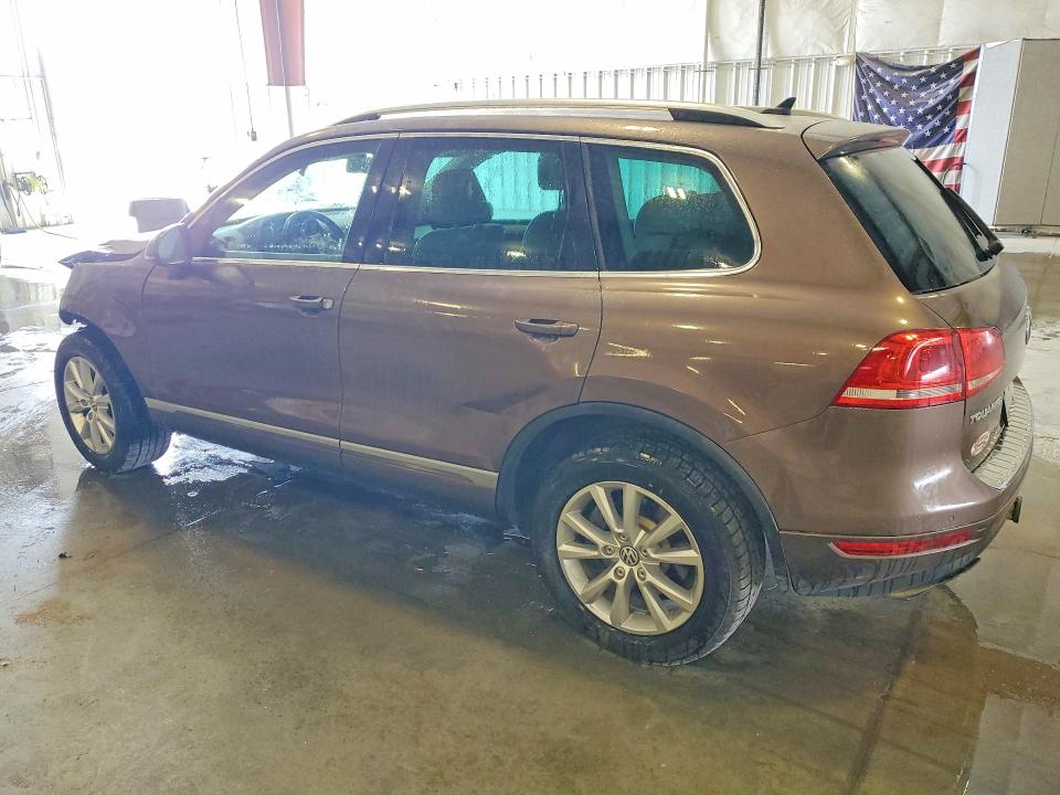 Photo 2 from auction – 2012 VOLKSWAGEN TOUAREG with VIN WVGFF9BP6CD001203
