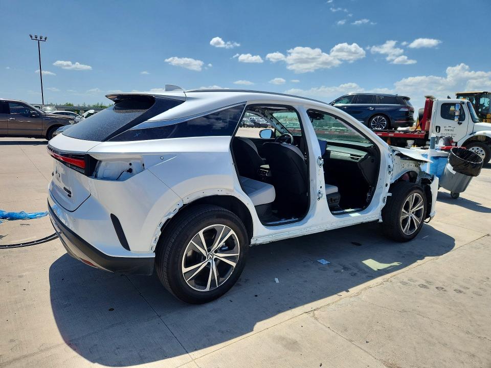 Photo 3 from auction – 2025 LEXUS RX 350H with VIN 2T2BBMCA0SC088793