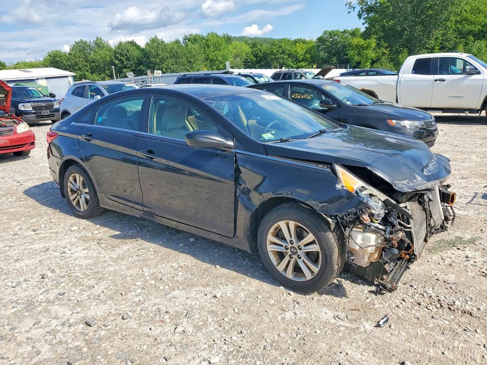 Photo 4 from auction – 2012 HYUNDAI SONATA with VIN 5NPEB4AC6CH427058