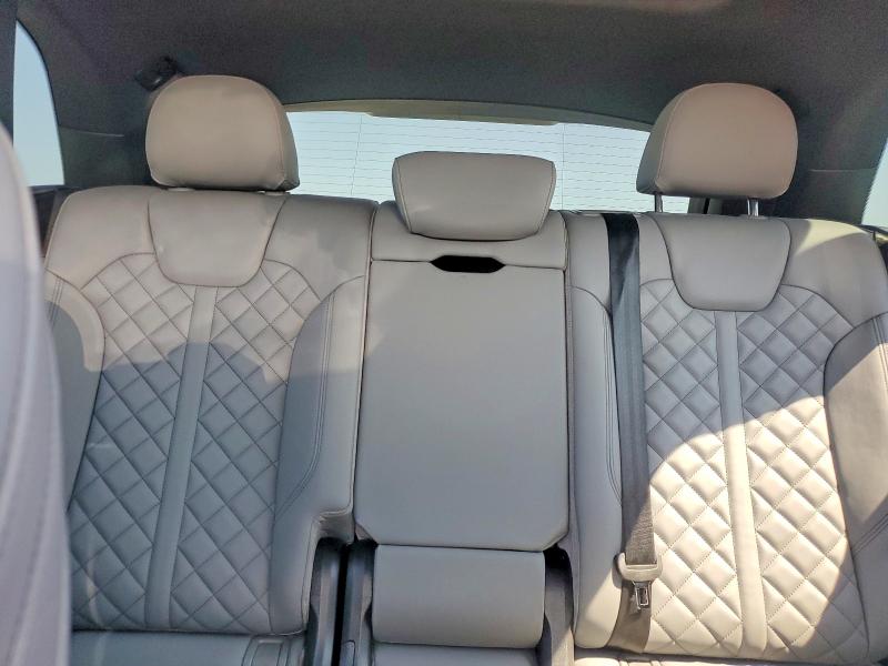 صورة رقم 10 من المزاد - 2025 AUDI SQ5 مع VIN WA1B4AFY3S2052062
