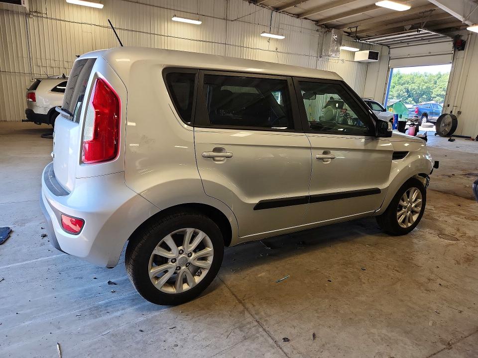 Photo 3 from auction – 2013 KIA SOUL with VIN KNDJT2A61D7764673