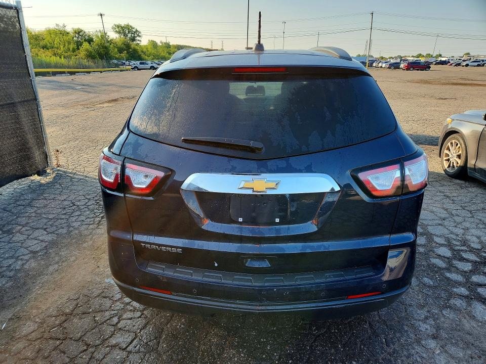 Photo 6 from auction – 2017 CHEVROLET TRAVERSE with VIN 1GNKRFEDXHJ203312