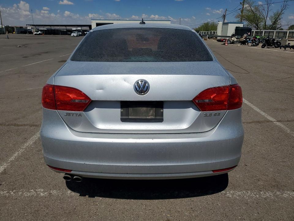 Photo 6 from auction – 2012 VOLKSWAGEN JETTA with VIN 3VWDX7AJ7CM311470