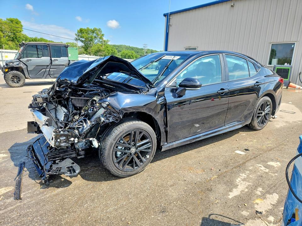 Zdjęcie 1 z aukcji – 2026 TOYOTA CAMRY z VIN 4T1DAACK2TU765804