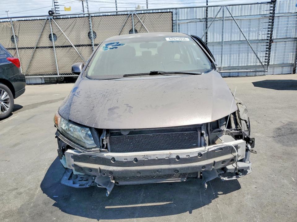 Photo 5 from auction – 2012 HONDA CIVIC with VIN 2HGFB2F82CH610142