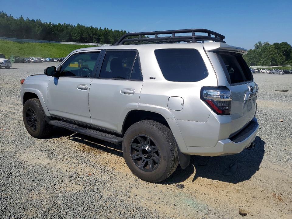 Photo 2 from auction – 2019 TOYOTA 4RUNNER with VIN JTEBU5JR5K5712626